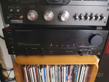 Luxman LV122 amplificatore stereo