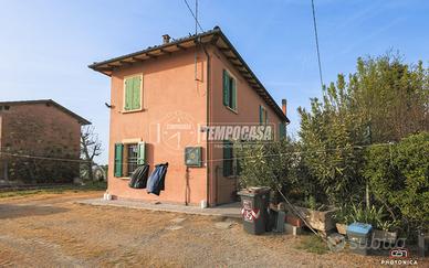 Casa indipendente a Budrio Via Dugliolo 5 locali