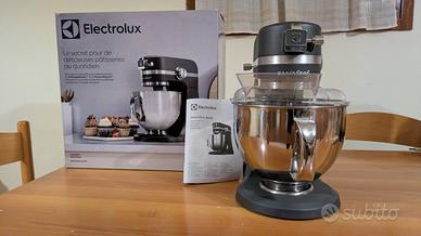 Planetaria Electrolux EKM5540