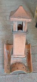 Comignolo in cotto con base.