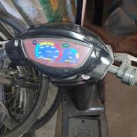 Si vende mezzo tipo bicicletta elettrica