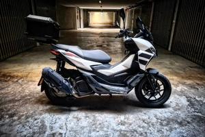 Aprilia Sr gt 125cc