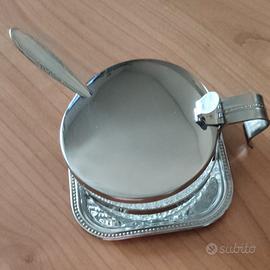 formaggiera in acciaio inox e vetro con cucchiaino