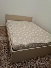 Struttura per letto di una piazza e mezzo 