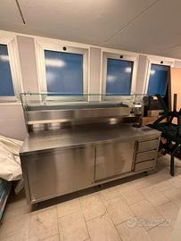 Tavolo con mensola refrigertata professionale