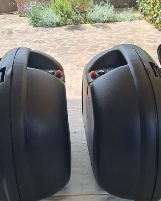 Coppia bauletti laterali GIVI Keyless E41NN