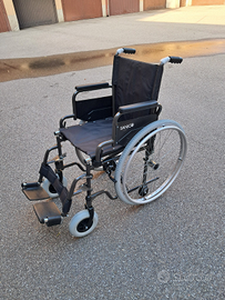 Carrozzina pieghevole NUOVA