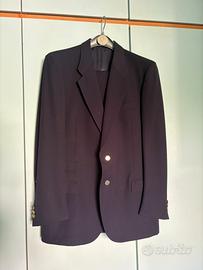 Completo abito uomo elegante blu