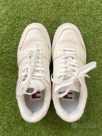 Sneakers biache Tommy Hilfiger-come NUOVE