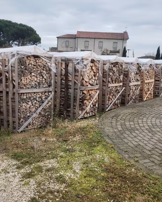 pellet di abete  A1  e legna da ardere 