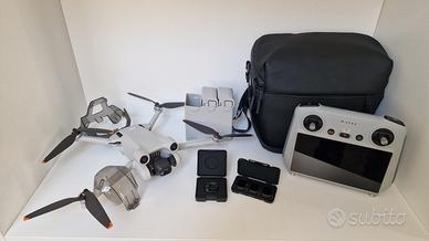 DJI Mini 3 Pro Fly More Combo + RC con schermo