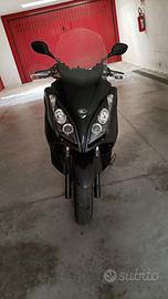 Kymco Downtown 300i 