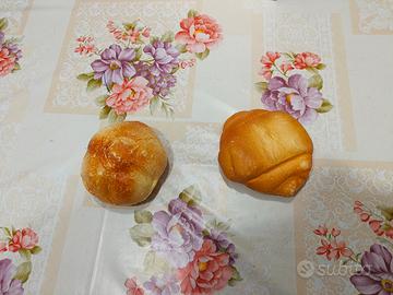 Pane in plastica decorativo