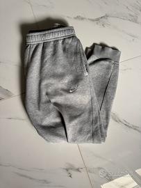 Pantaloni nike M