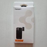 Cover iPhone 12 Pro Spigen nera