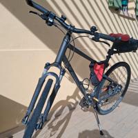 Bicicletta riverside 700