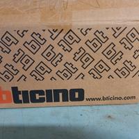 placche interruttore 