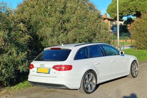 Audi A4 Avant TDI 150 CV S-line - Cerchi da 19"
