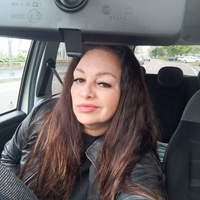 Cameriera serale servizio tavoli