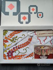 Tovaglia rotonda con 8 tovaglioli quadrati Nuova