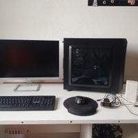 Computer fisso + tastiera, mouse e casse