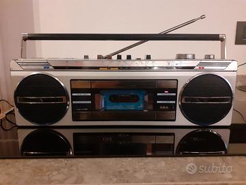 Boombox Sanyo M7100K