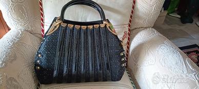 borsa vernice nera