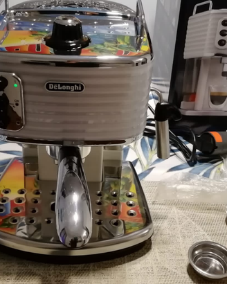Macchina caffè espresso Delonghi scultura