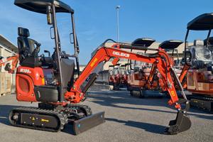 Miniescavatore DELEKS 10 qli motore KUBOTA e carro