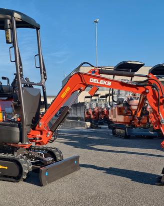 Miniescavatore DELEKS 10 qli motore KUBOTA e carro