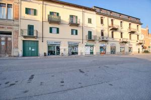 MAGAZZINO COMPLETAMENTE RISTRUTTURATO!!!