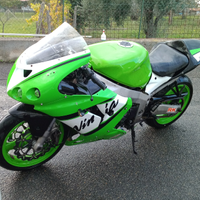 Kawasaki ninja zxr 750