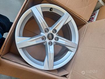 cerchi in lega audi 18"