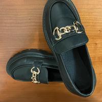 Mocassini donna con fibbia dorata