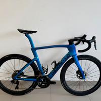 Pinarello Dogma F 2025 56/L pari al nuovo