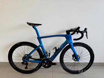 Pinarello Dogma F 2025 56/L pari al nuovo