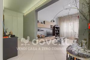 Appartamento di 113 m² con 4 locali e box auto a S