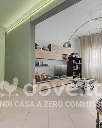 Appartamento di 113 m² con 4 locali e box auto a S