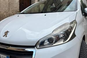 Peugeot 208 1.2