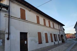 Casa in borgo