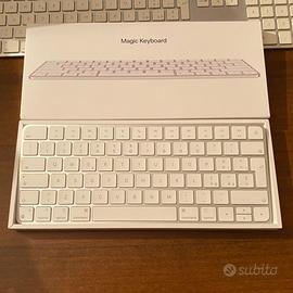 APPLE Magic Keyboard  A2450