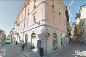 NEGOZIO A BRESCIA