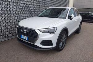 Audi Q3 35 2.0 tdi s-tronic