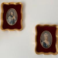Coppia quadretti stile antico cornice dorata