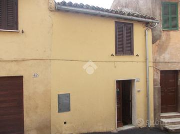 3 LOCALI A SUBIACO