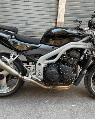 Triumph speed triple 955i