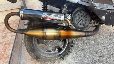 Vaendo marmitta shot v4 piaggio