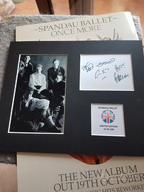 Spandau Ballet foto con autografi