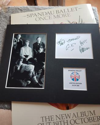 Spandau Ballet foto con autografi
