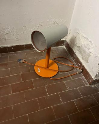 Lampada da tavolo Bega Landmarks design moderno ar